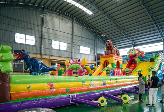 充氣水上樂(lè)園